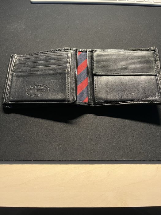 Carteira Homem Tommy Hilfiger usada