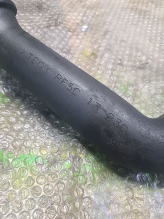 Патрубок інтеркулера турбіни Mazda 6 2.0 CDTI RF5C13230 Мазда 6