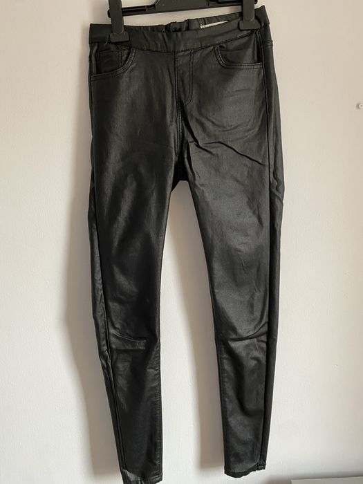 Spodnie skórzane lateksowe materiałowe