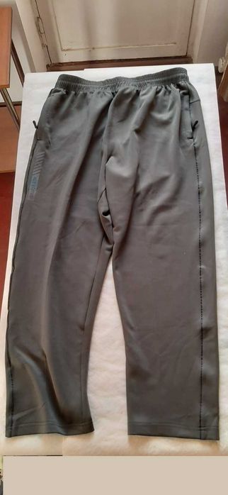 Зеленые спортивные штаны размер 5XL (58 размер)   Ale Edition