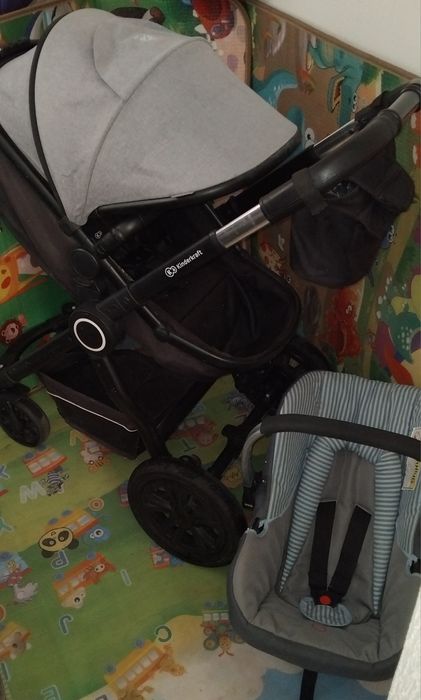 Продам детскую коляска Kinder Kraft 2блока +автокресло почти новая.