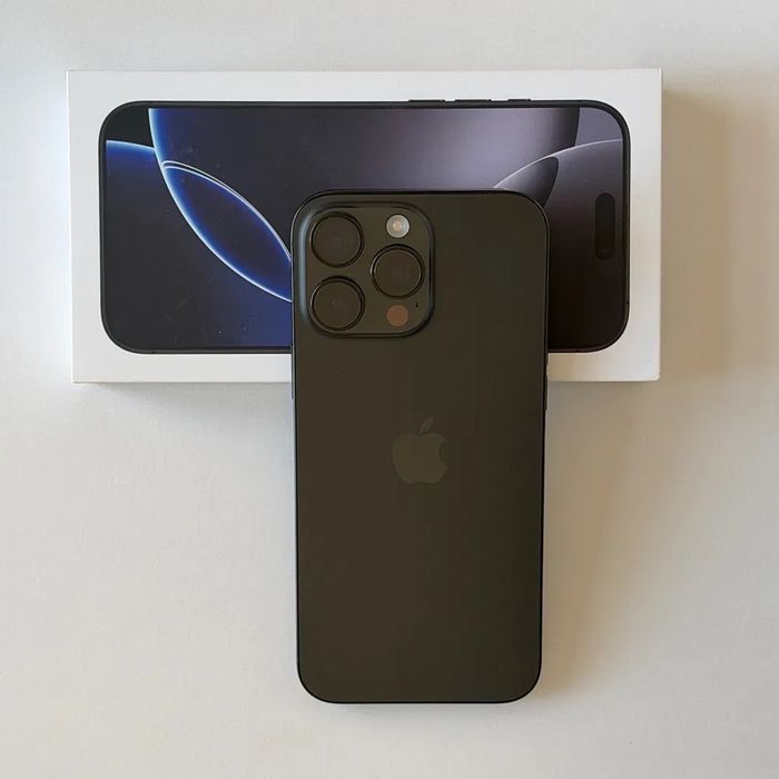 iPhone 16 Pro Max