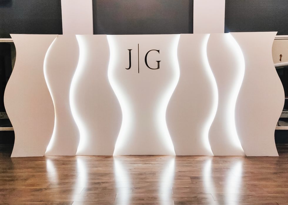 Ścianka led podświetlana wesele ślub glamour inicjały