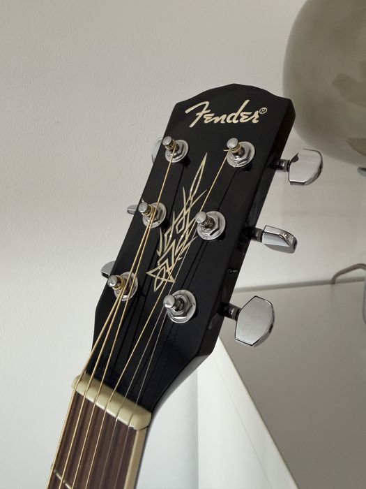 Guitarra elétrica  estilo Les Paul da Acepro  + amplificador Fender Frontman 10G