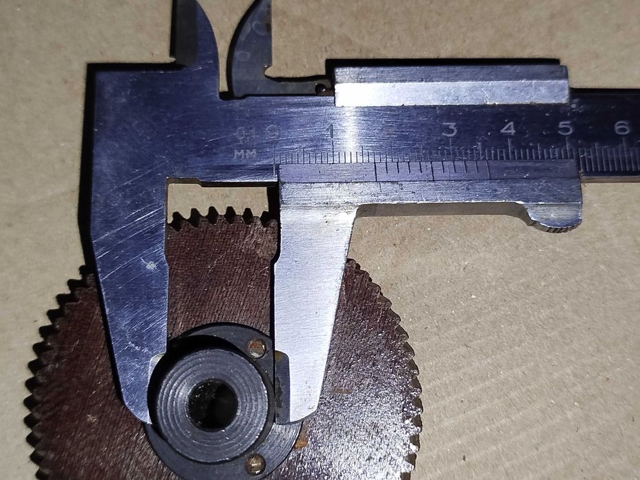 Шестерня 64 мм текстолітова косі зубці