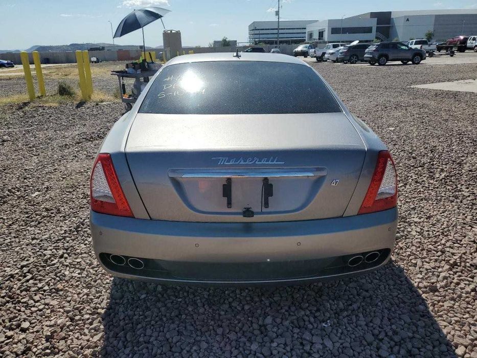 Maserati Quattroporte 4.7S z 2010 roku, model USA — części.