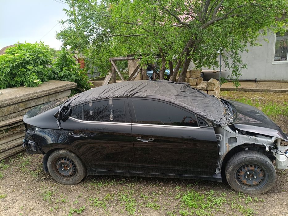 Hyndui Elantra 2017