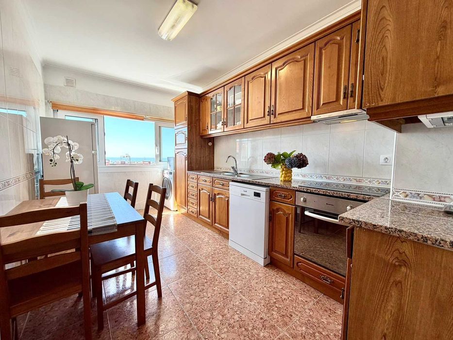 Apartamento com vista mar próximo da cidade