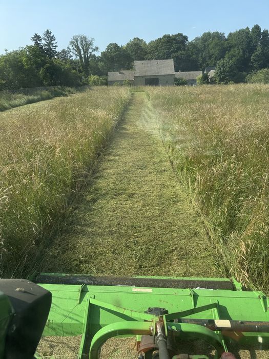 Usługi koszenie kosiarka bijakowa