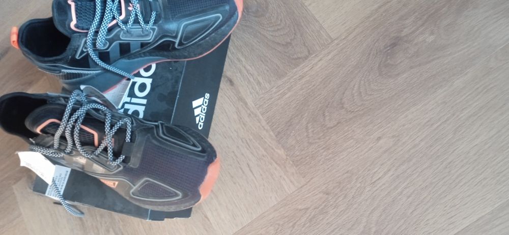 Nowe adidasy r 40 2/3