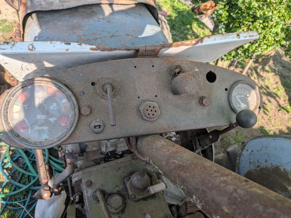Zetor k25 z silnikiem c.330, bocian