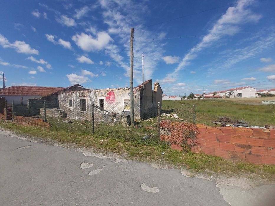 Moradia - vende-se
