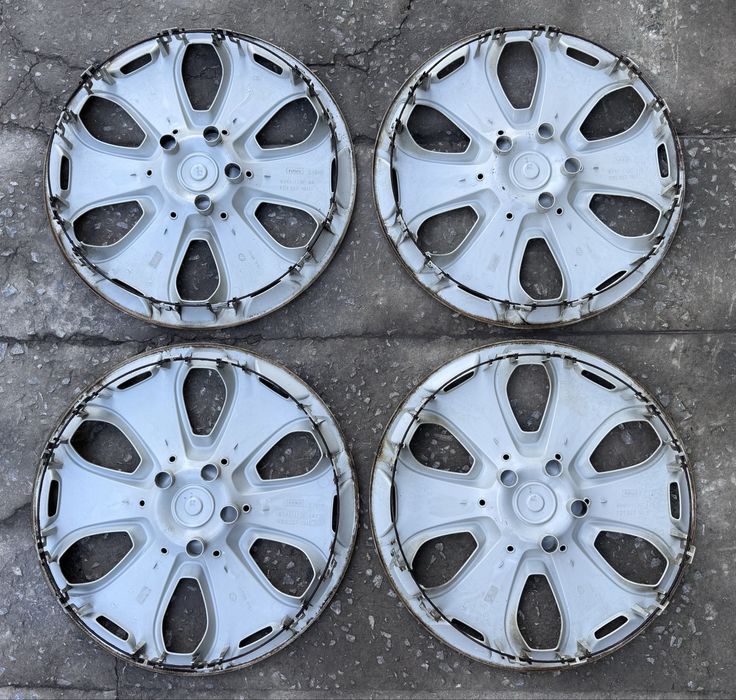 Оригинальные колпаки r17 Ford Focus/Mondeo/Fusion/C-max/Kuga/Escape/S-Max/Transit Courier/Tourneo Custom/Tourneo Courier/KA/B-Max/Fiesta/Galaxy/Taurus