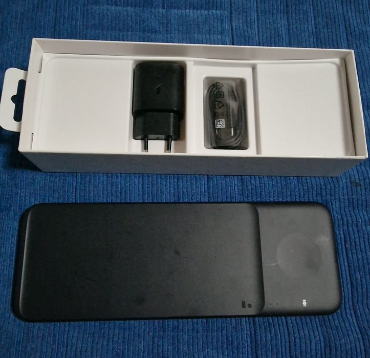 Samsung Wireless Charger Trio