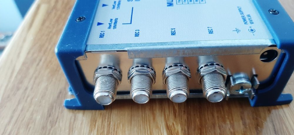 MULTISWITCH końcowy Telmor 5/8FT plus zasilacz NOWY
