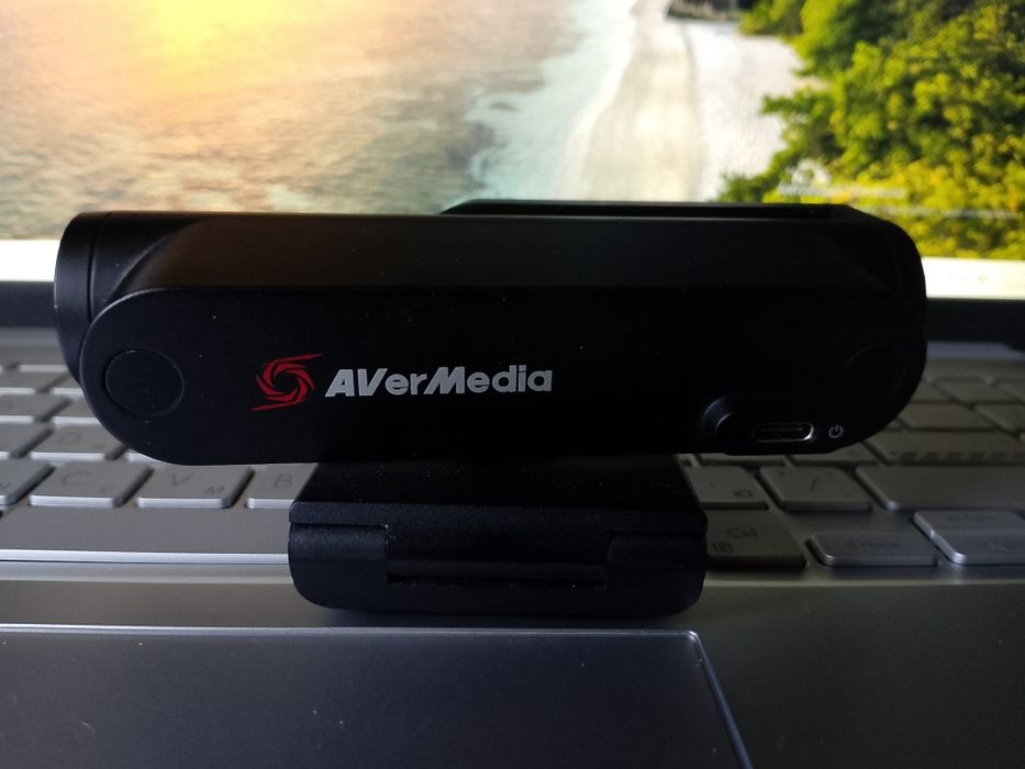 Неймовірно якісна веб-камера AVerMedia PW513 (4K Ultra HD)