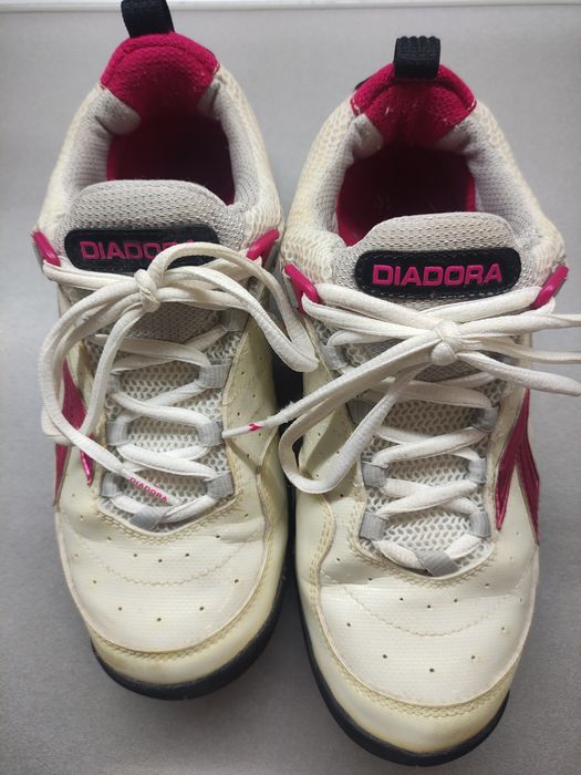 Фірмові кросівки Diadora 38,5р