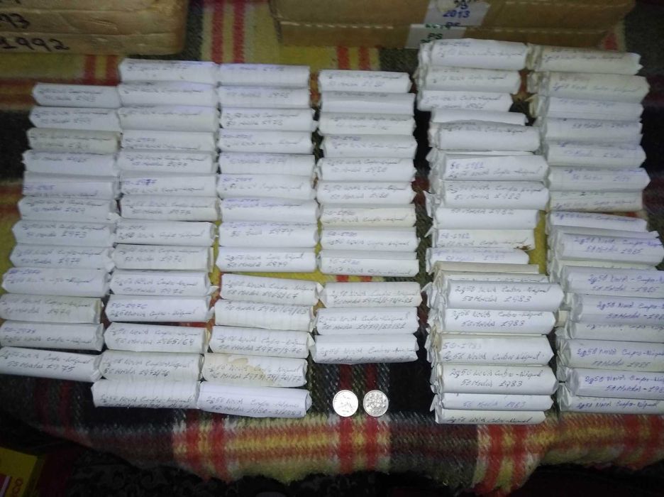 Coleção de Moedas de 2,50$ (cerca de 6000 moedas)