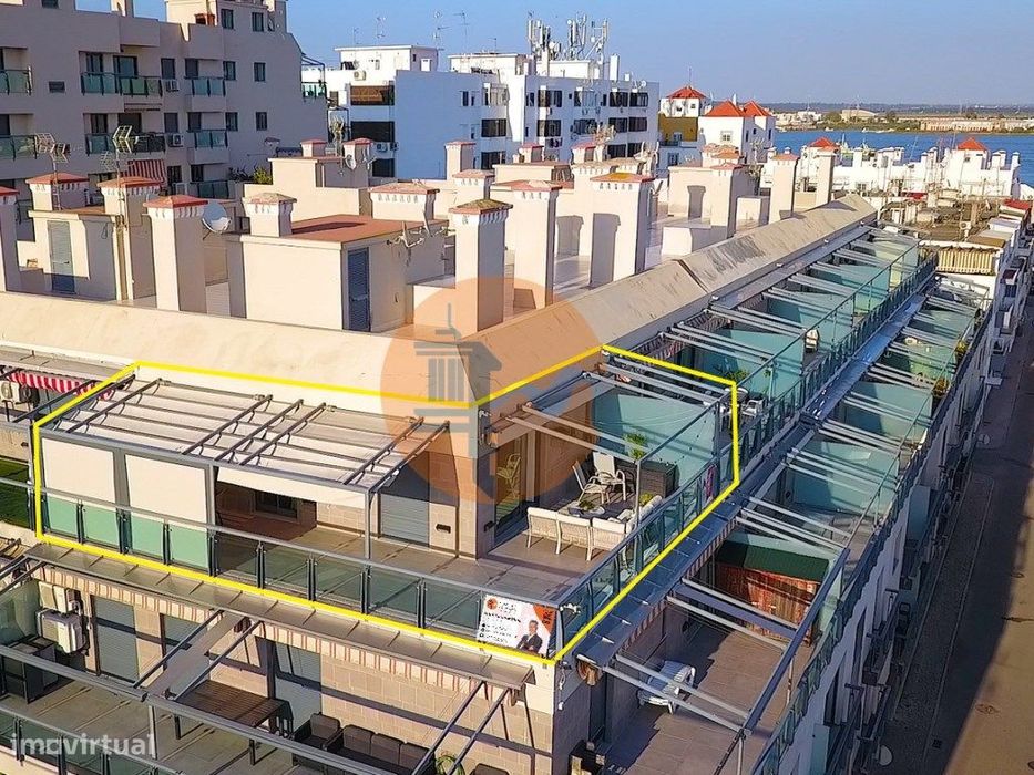 Penthouse de Prestígio com Terraço Panorâmico e Vista Rio e Mar | V...