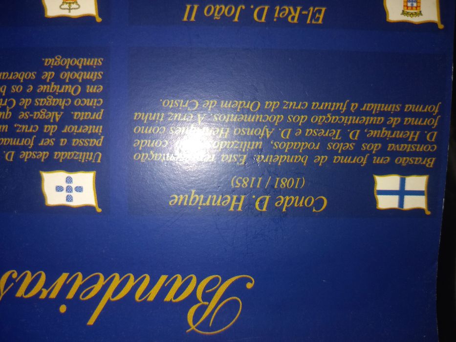 Coleção de pins da Bandeira Portuguesa