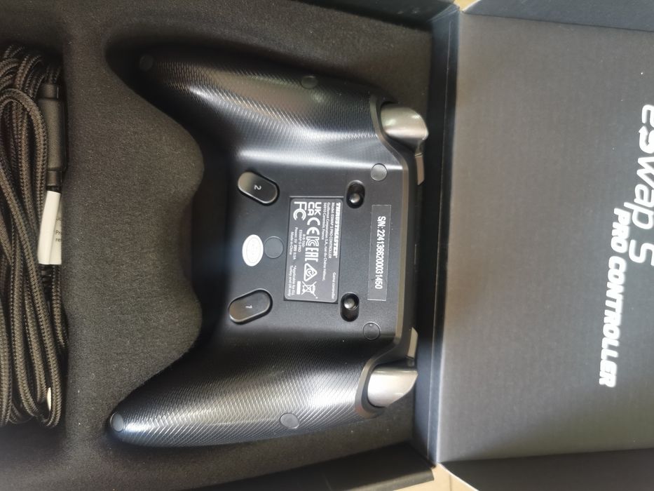 kontroler Thrustmaster eSwap S Pro Controller.