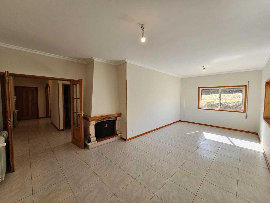 Aluguer de T2 abelheira