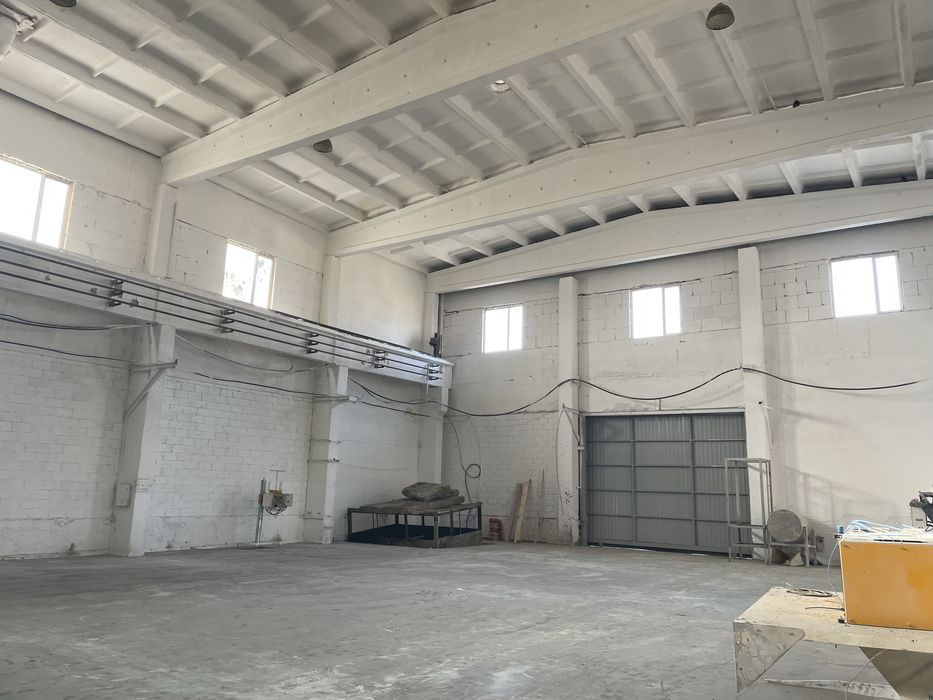 Аренда помещения, склада с кран балками