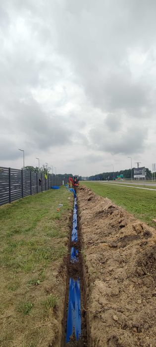 Usługi minikoparką / Roboty ziemne / Wykopy / Wynajem