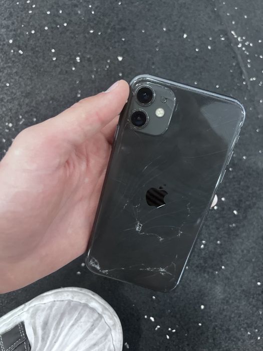 IPhone 11 muito boa