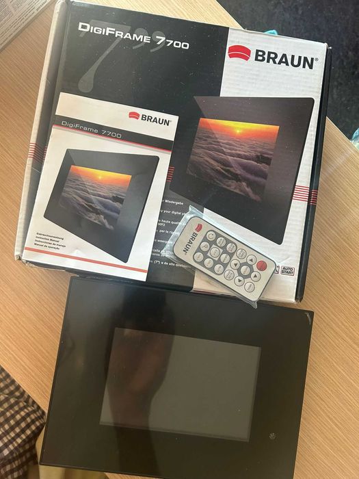 DIGIFRAIME BRAUN 7700