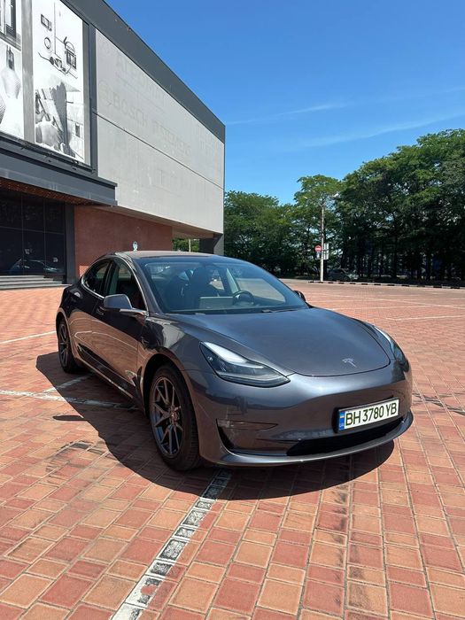 Авто під викуп! Tesla Model 3
