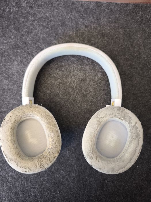 Fones de ouvido sem fios JBL brancos (usados)