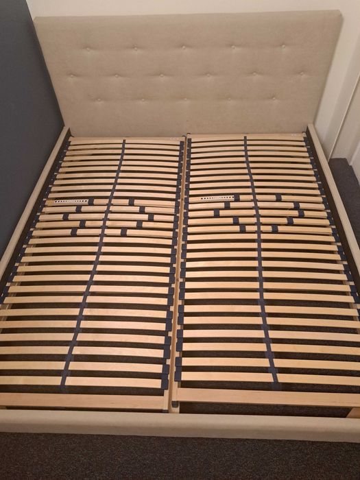 Cama com estrado s/ colchão