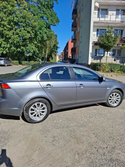 Mitsubishi Lancer