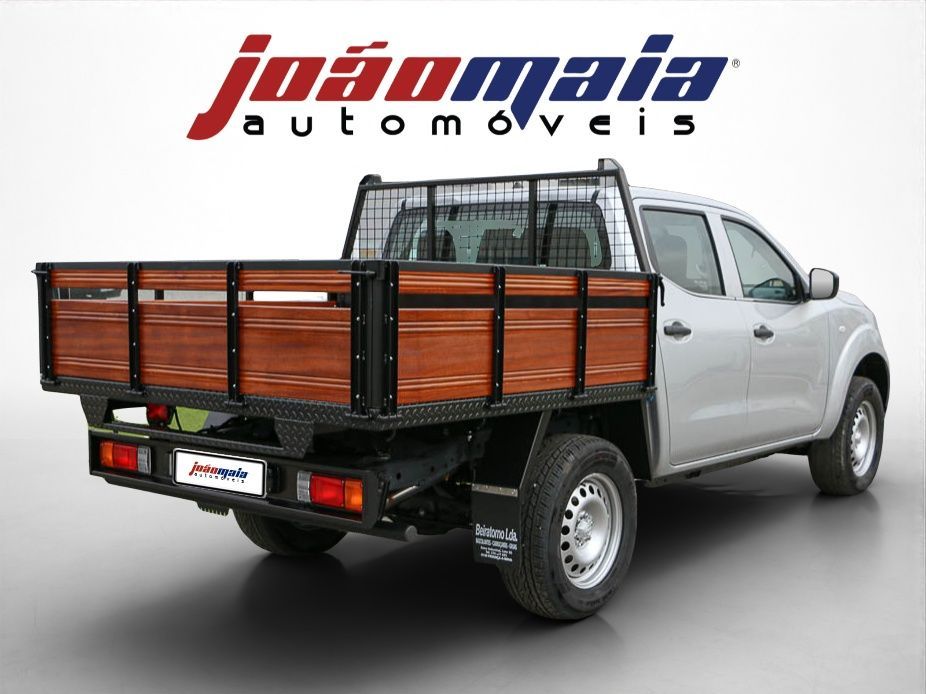 Nissan Navara 2.3 dCi CD 4WD Visia
