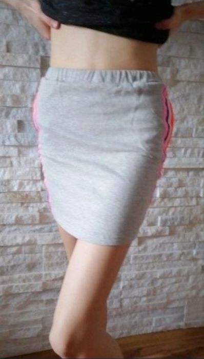 Nowa spódniczka zimowa 4f rozm 146