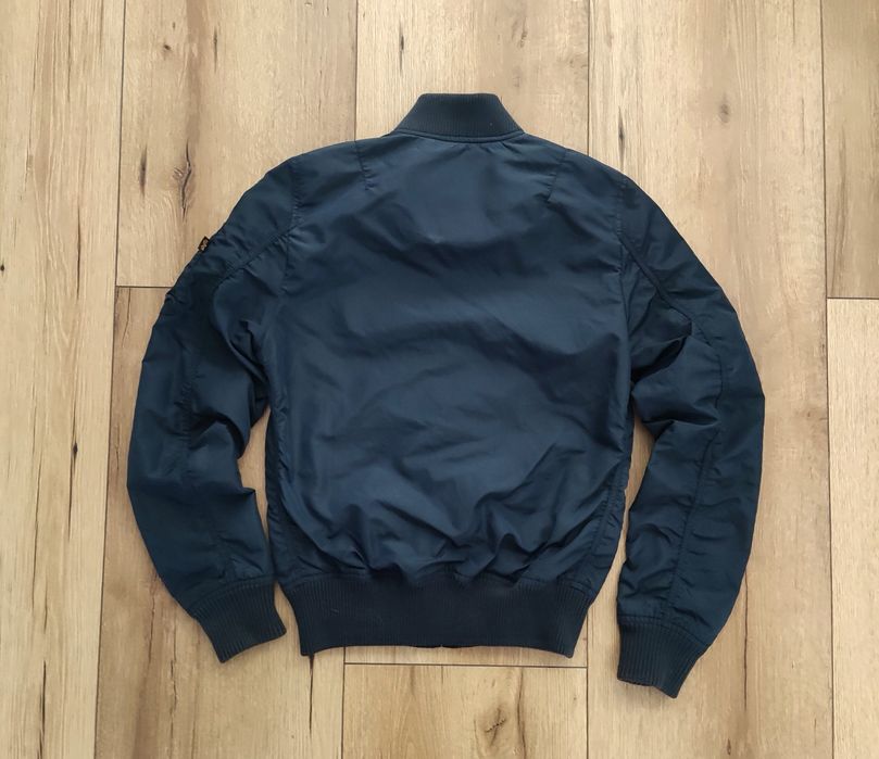 Alpha Industries damska granatowa kurtka bomberka flyers w rozmiarze M