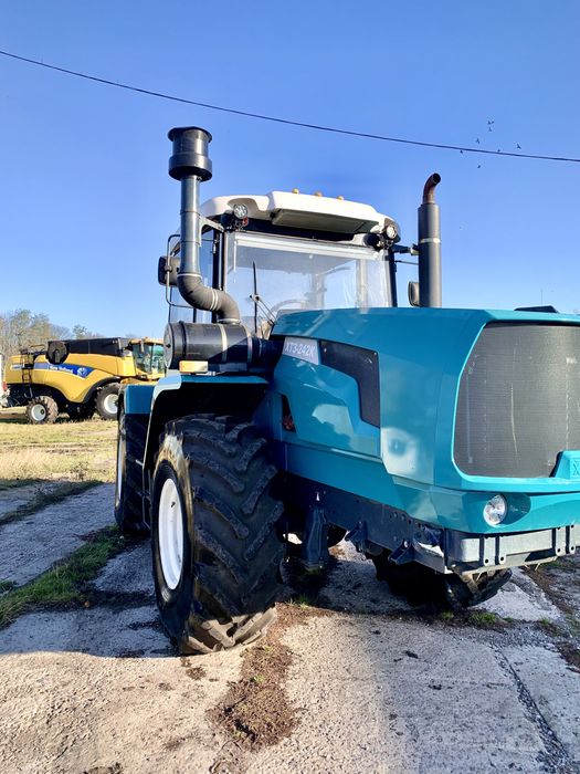 Продам ХТЗ-242К в идеальном состоянии