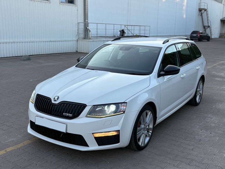 Розборка Skoda Octavia A7 VRS Бампер Фара Капот Крило Дверка Потолок