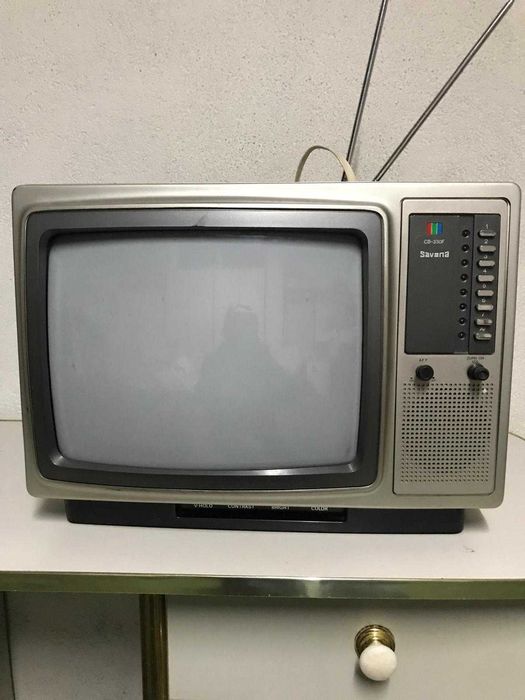TELEVISÃO DE 15" marca SAVANA