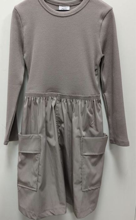 Продам нову сукню для дівчинкі ZARА ( 128 см)