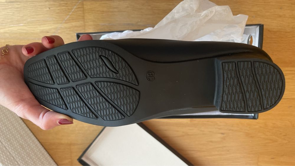 Sapatos Copitraje Pretos Novos