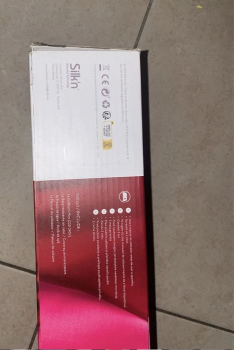 Prancha a vapor com agua destilada