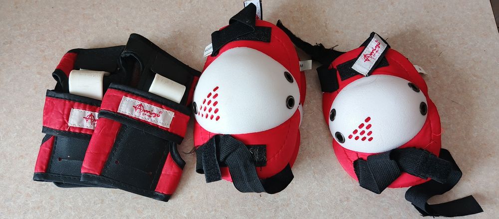 Дитячий захист для роликів, скейта, самоката Amigo Sport (комплект)