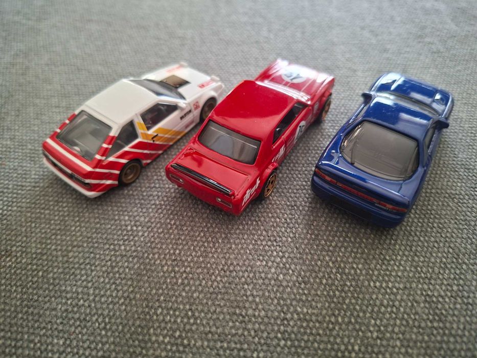 Hot Wheels розпак, Toyota, Nissan та Mitsubishi