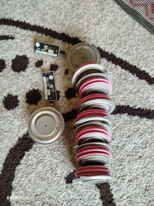 Продам диод 10 штук B2-320