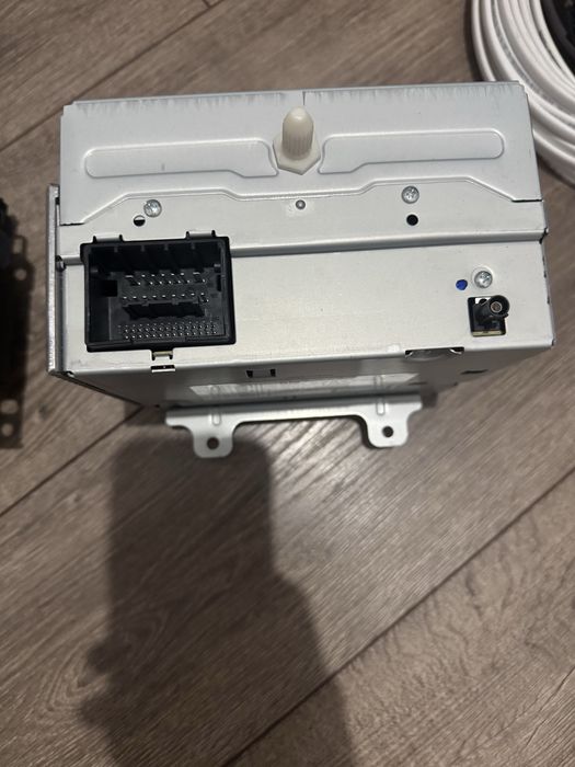 Оригінальна магнітола на Opel Astra J 2012