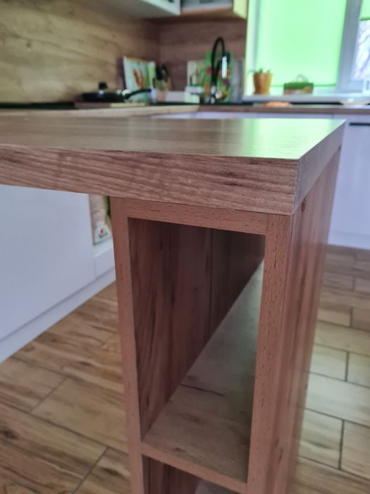 Продам кухонну стійку