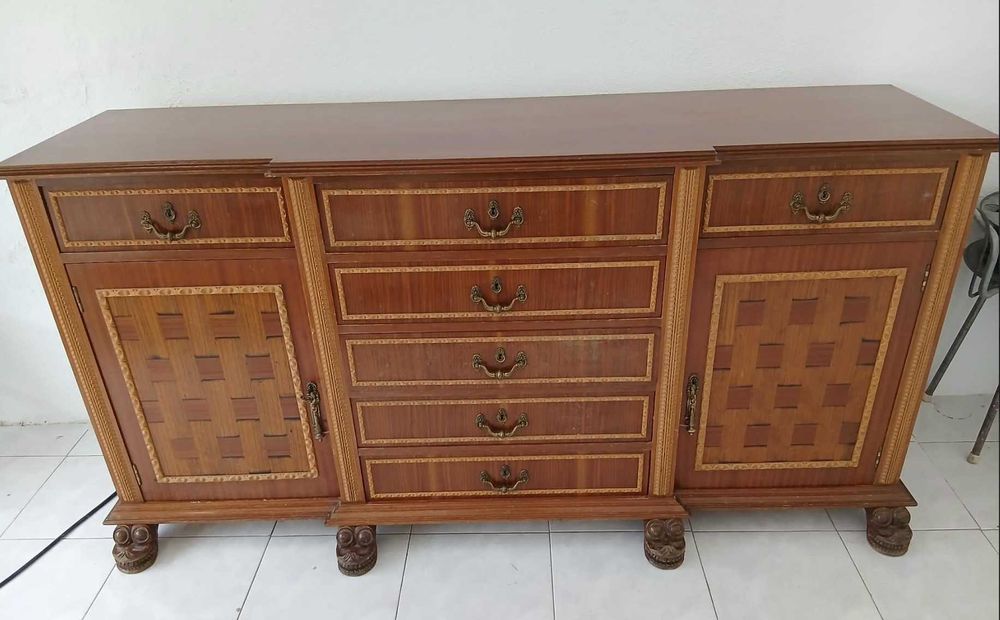 Conjunto Louceiro / Cristaleira + Buffet em Madeira de Cerejeira – Excelente Estado
