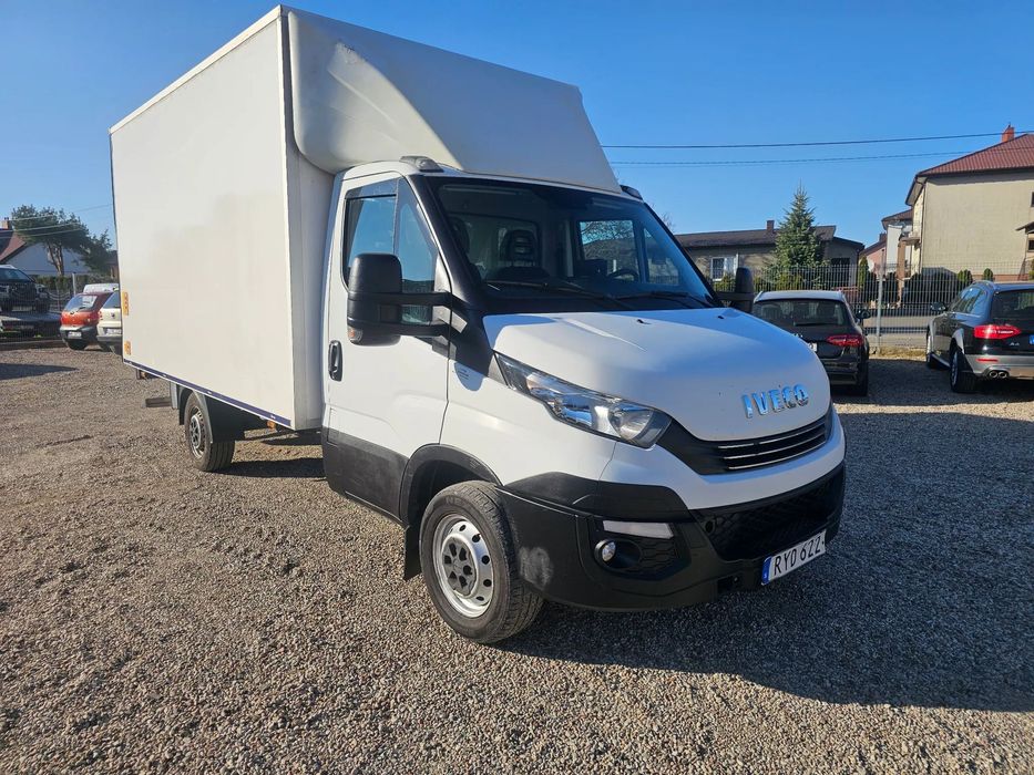 Iveco Daily 35-160  Euro 6,Ładownosc 1031kg; 4.10m kontener,2016/17 Winda